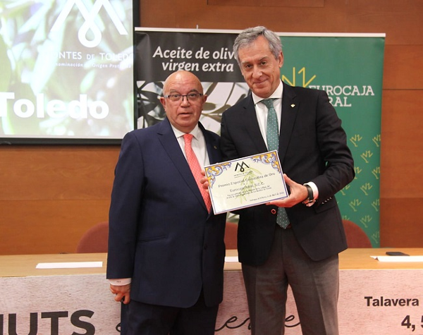 Eurocaja Rural, distinguida con el premio 'Cornicabra de Oro' por la DOP Aceite Montes de Toledo